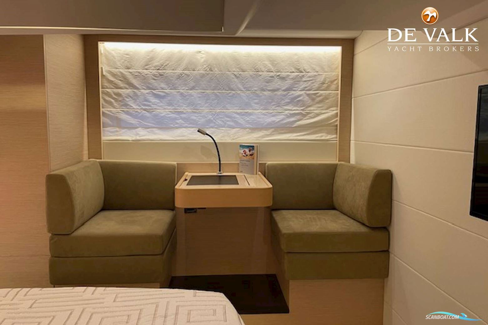 Jeanneau Prestige 50.