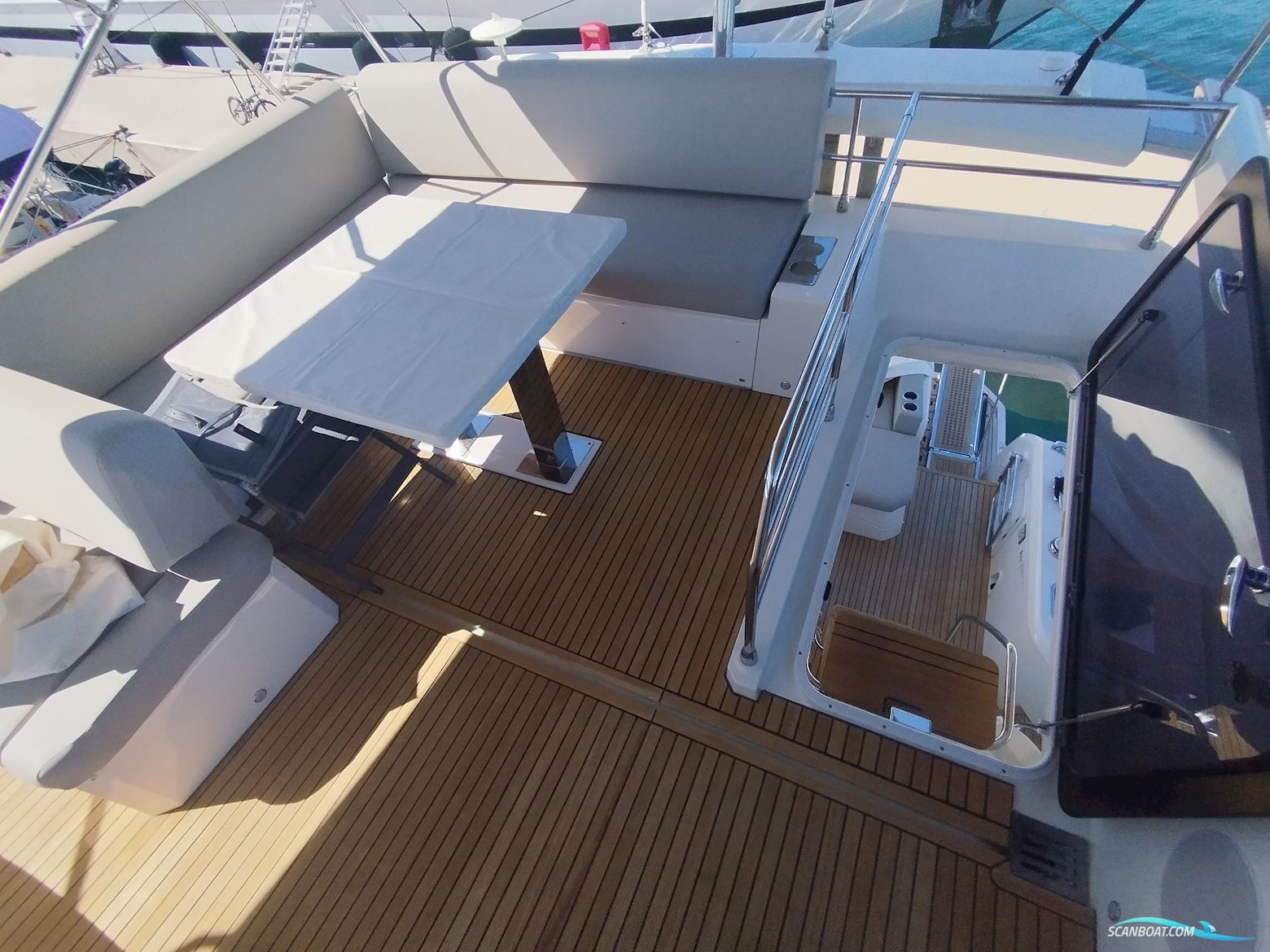 Jeanneau Prestige 590