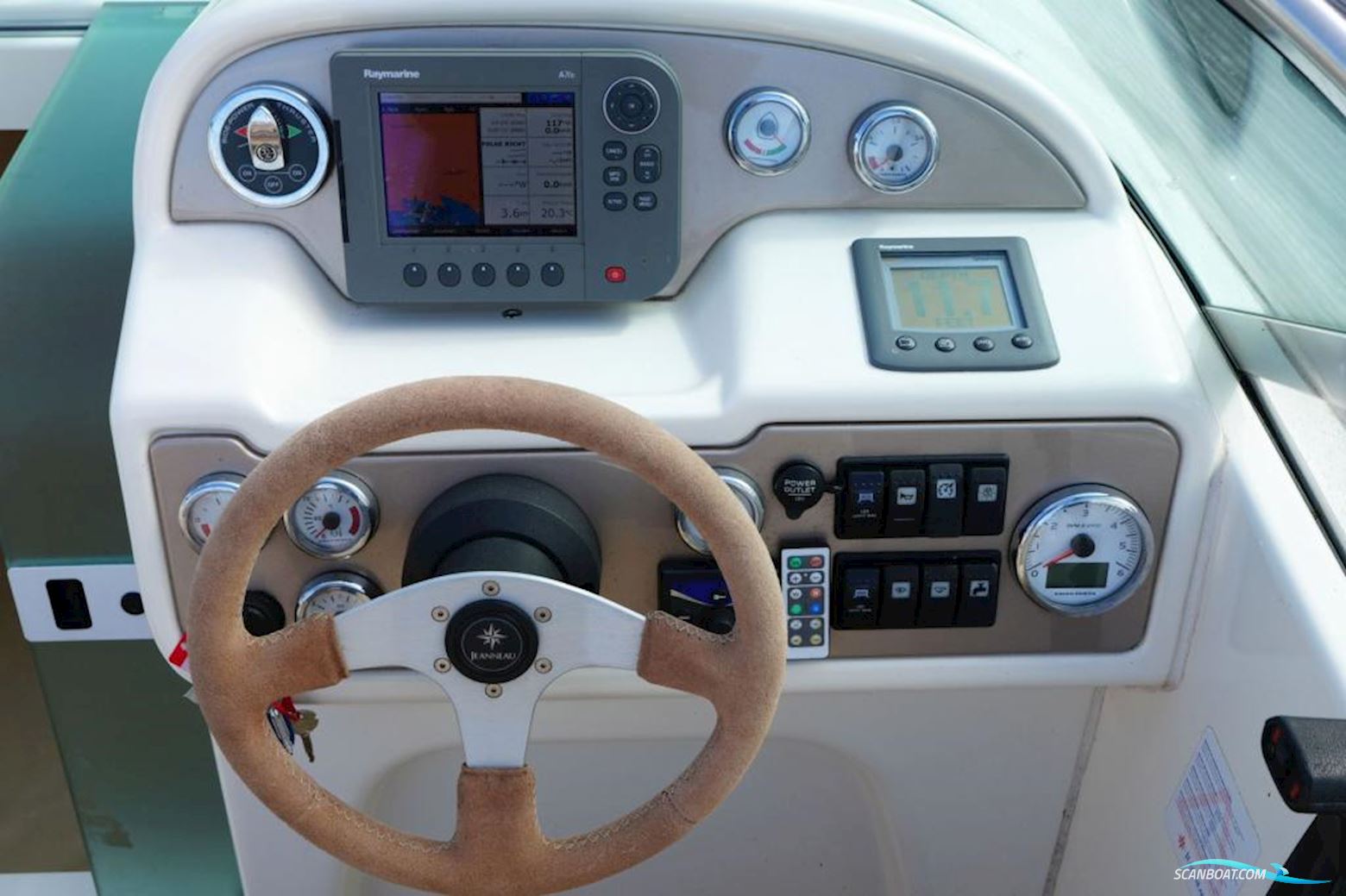 Jeanneau Runabout 755