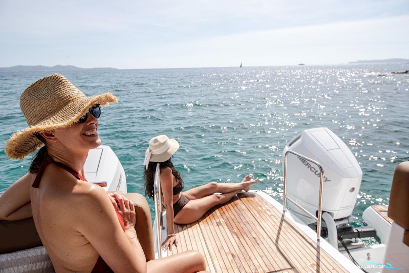 Jeanneau TH38 Twin-Hull