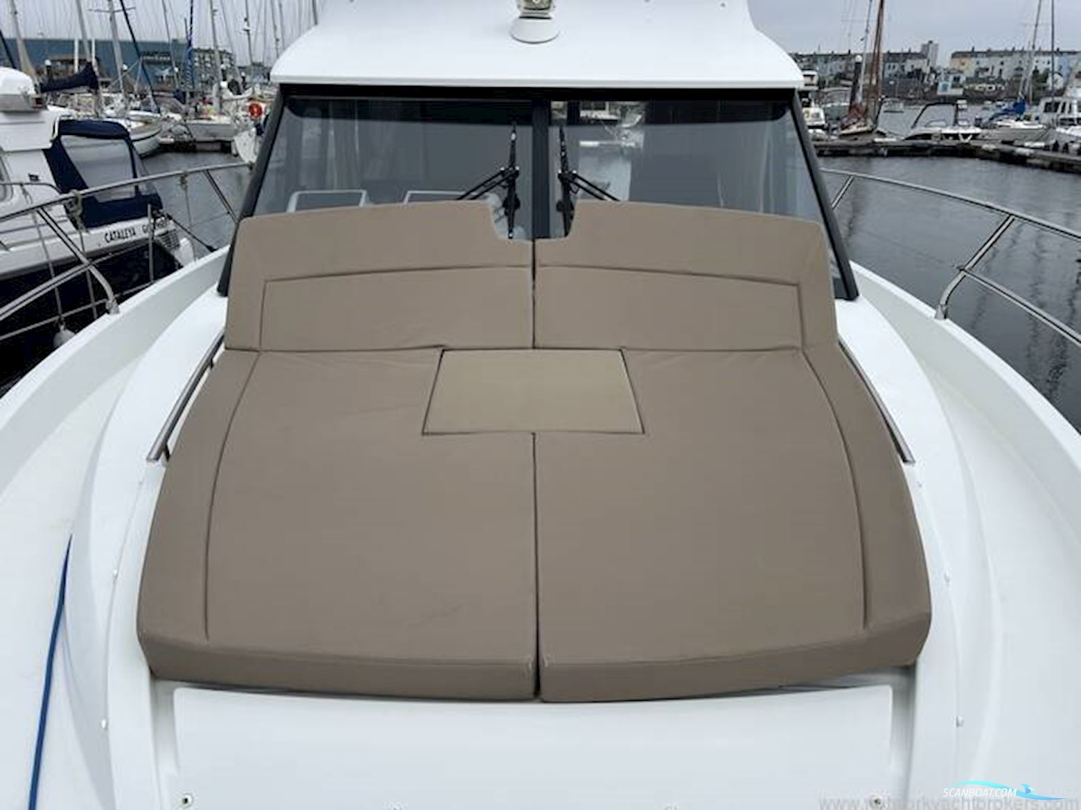 Jeanneau Velasco 37