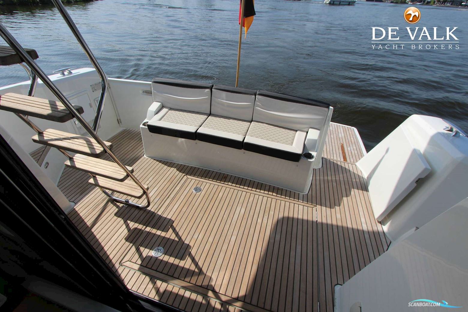 Jeanneau Velasco 37F