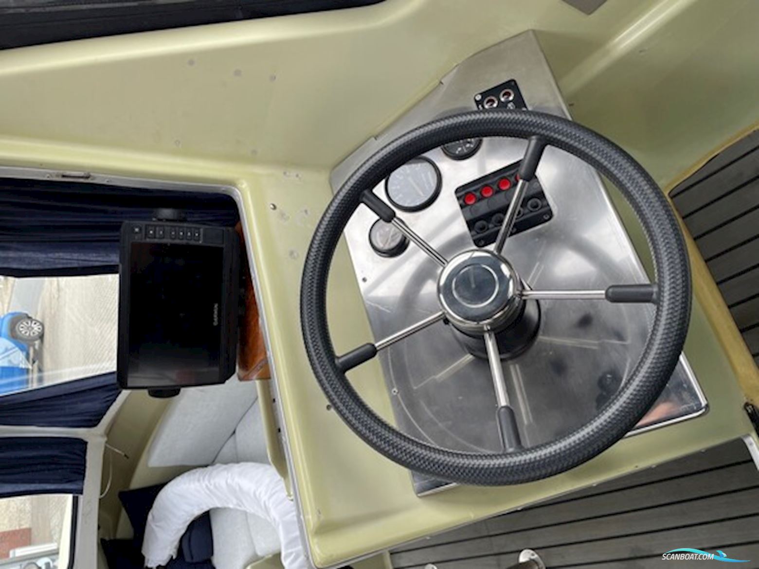 JOFA WINTH 555 HT med 90 hk Honda-EFI 4 takt og 1600 kg Brenderup bådtrailer