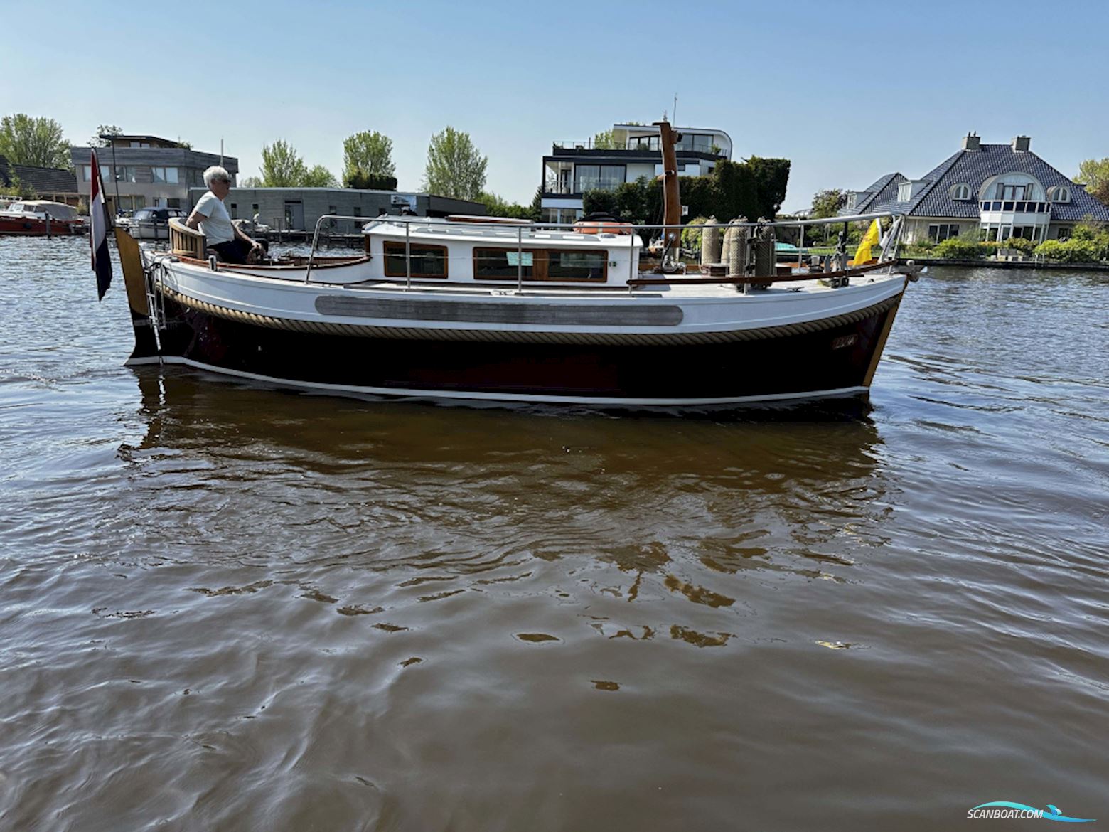 Kajuitsloep Ex-Reddingssloep Motorboat 1990, with Mercedes engine, The Netherlands