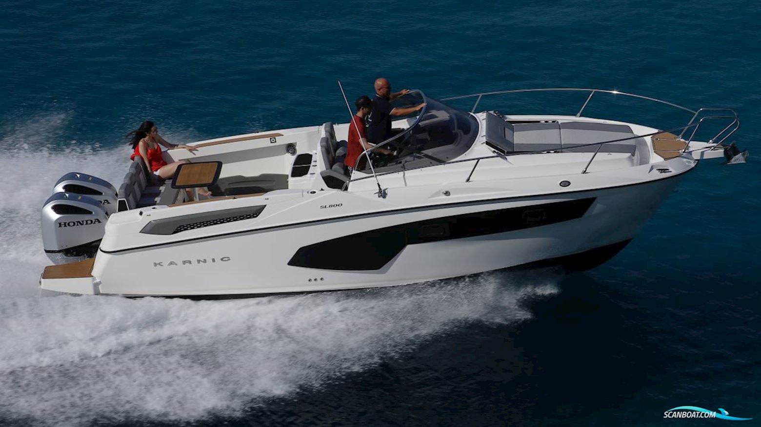 Karnic SL800 - F375 Xto - V8 Yamaha/Udstyr