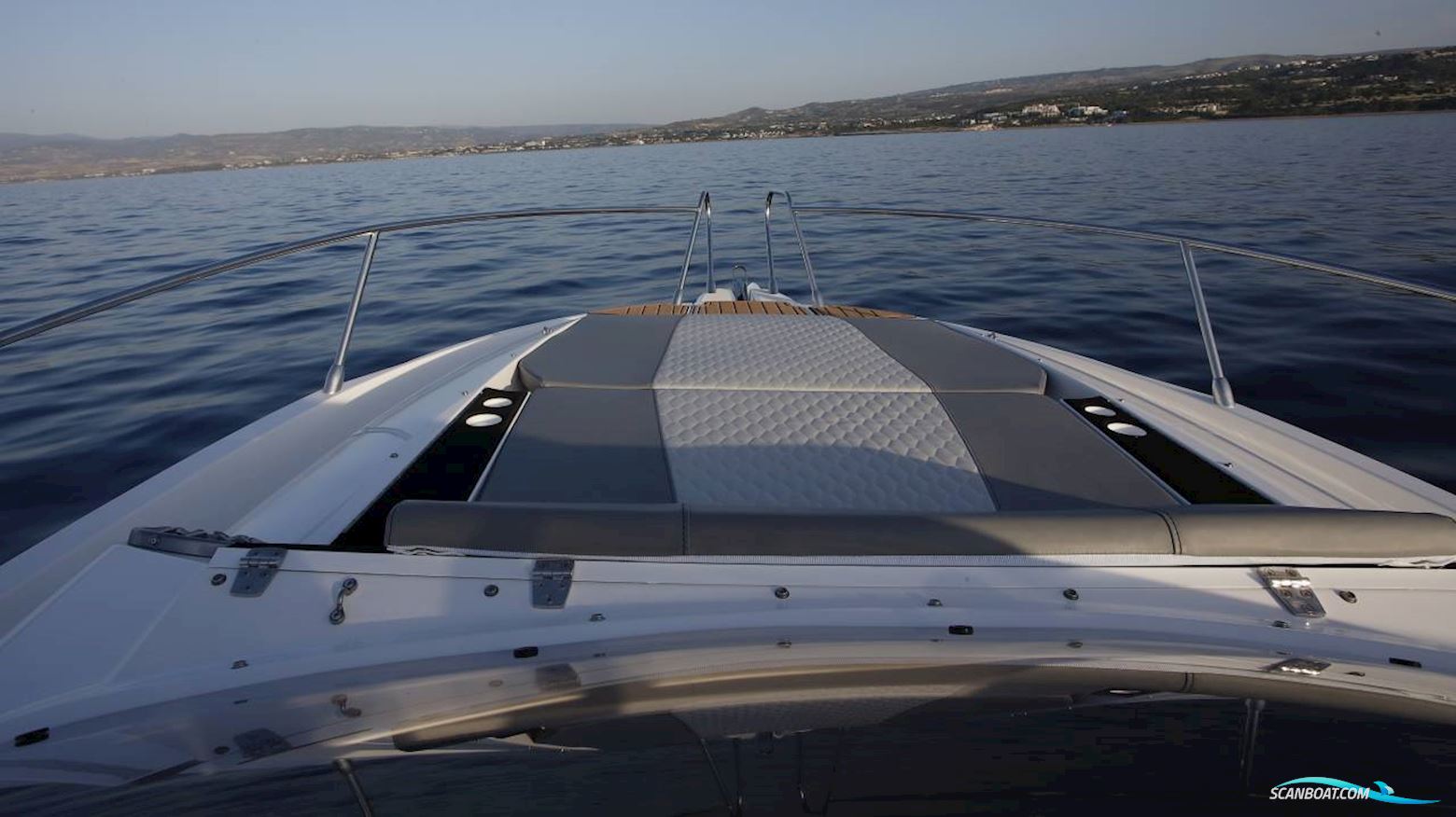 Karnic SL800 - F375 Xto - V8 Yamaha/Udstyr