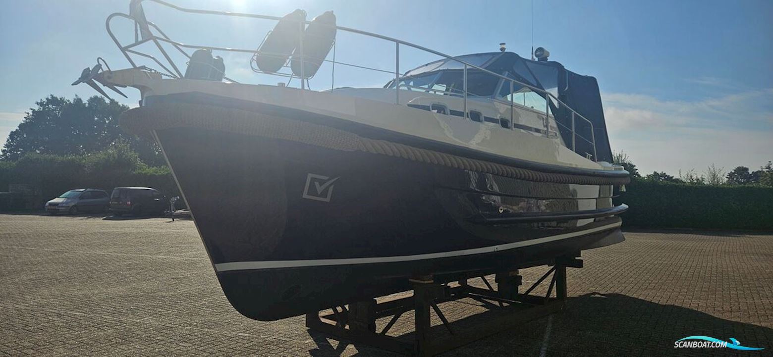 Kent 28 Launch
