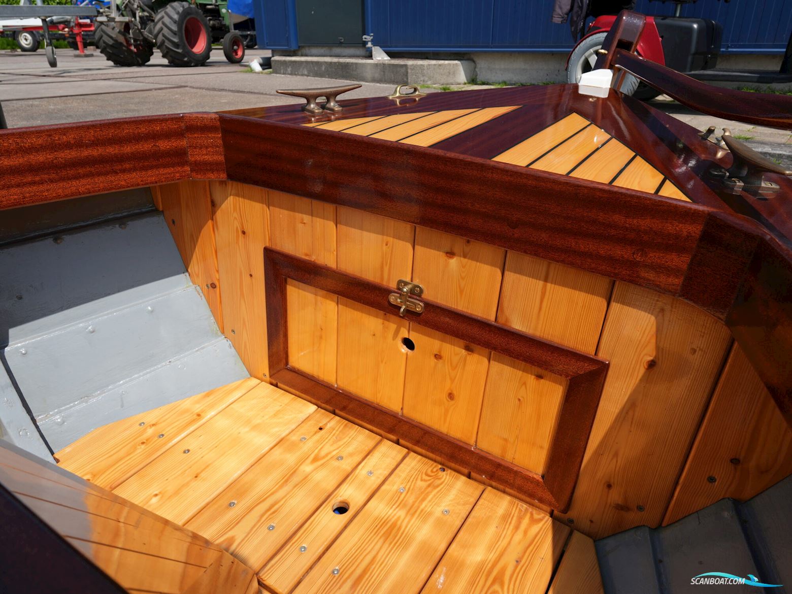 Klassieke Mahoniehouten Sloep 6.20