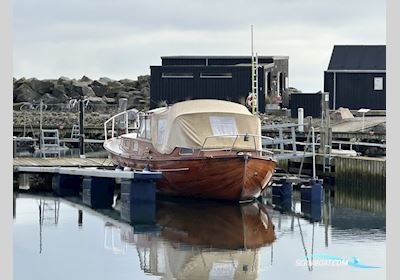 Klassisk Mahogni Motorbåd/Sejler Motorboat 1970, with Volvo Penta
 engine, Denmark