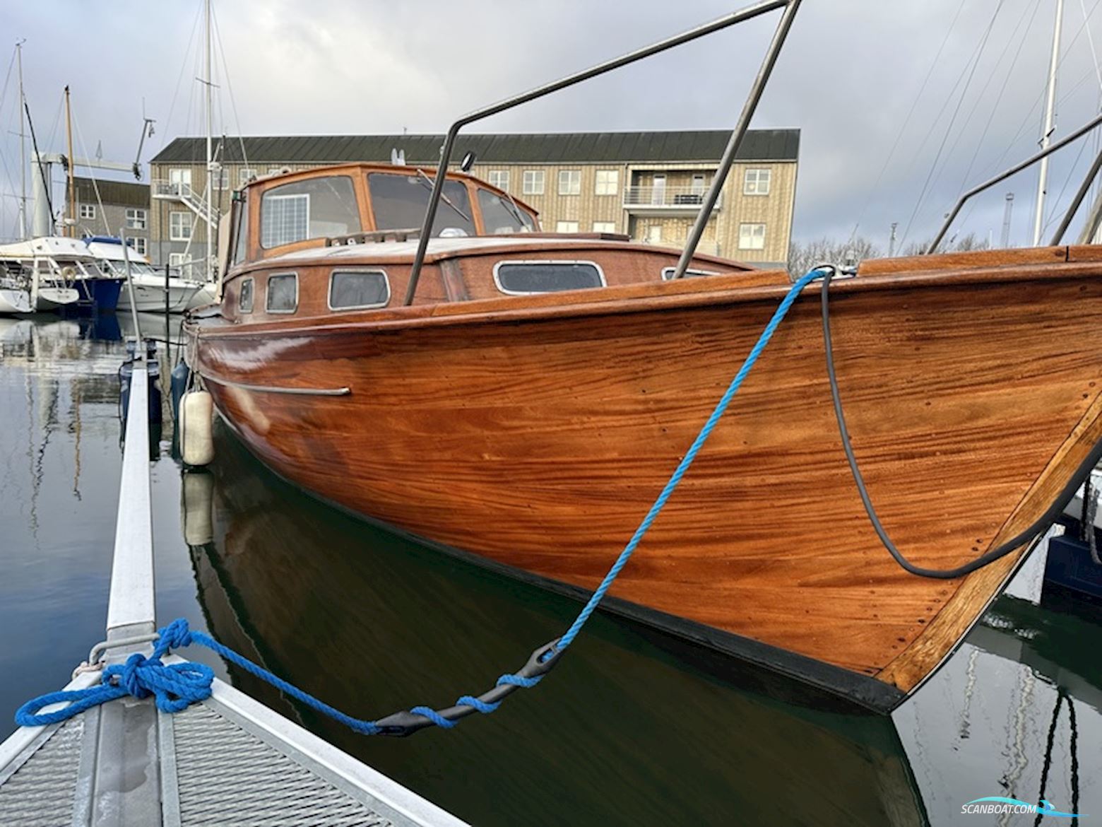 Klassisk Mahogni motorbåd/sejler