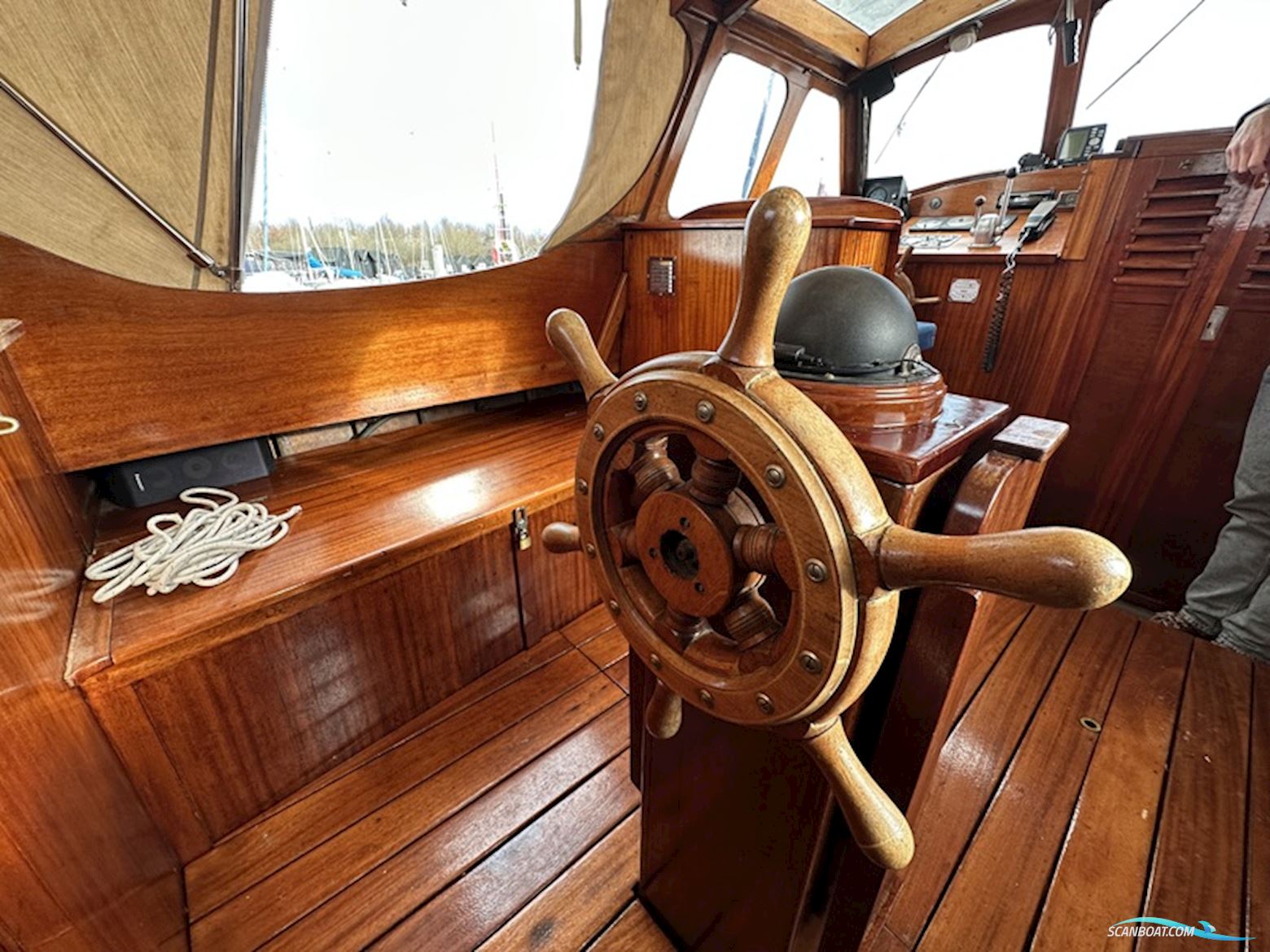 Klassisk Mahogni motorbåd/sejler