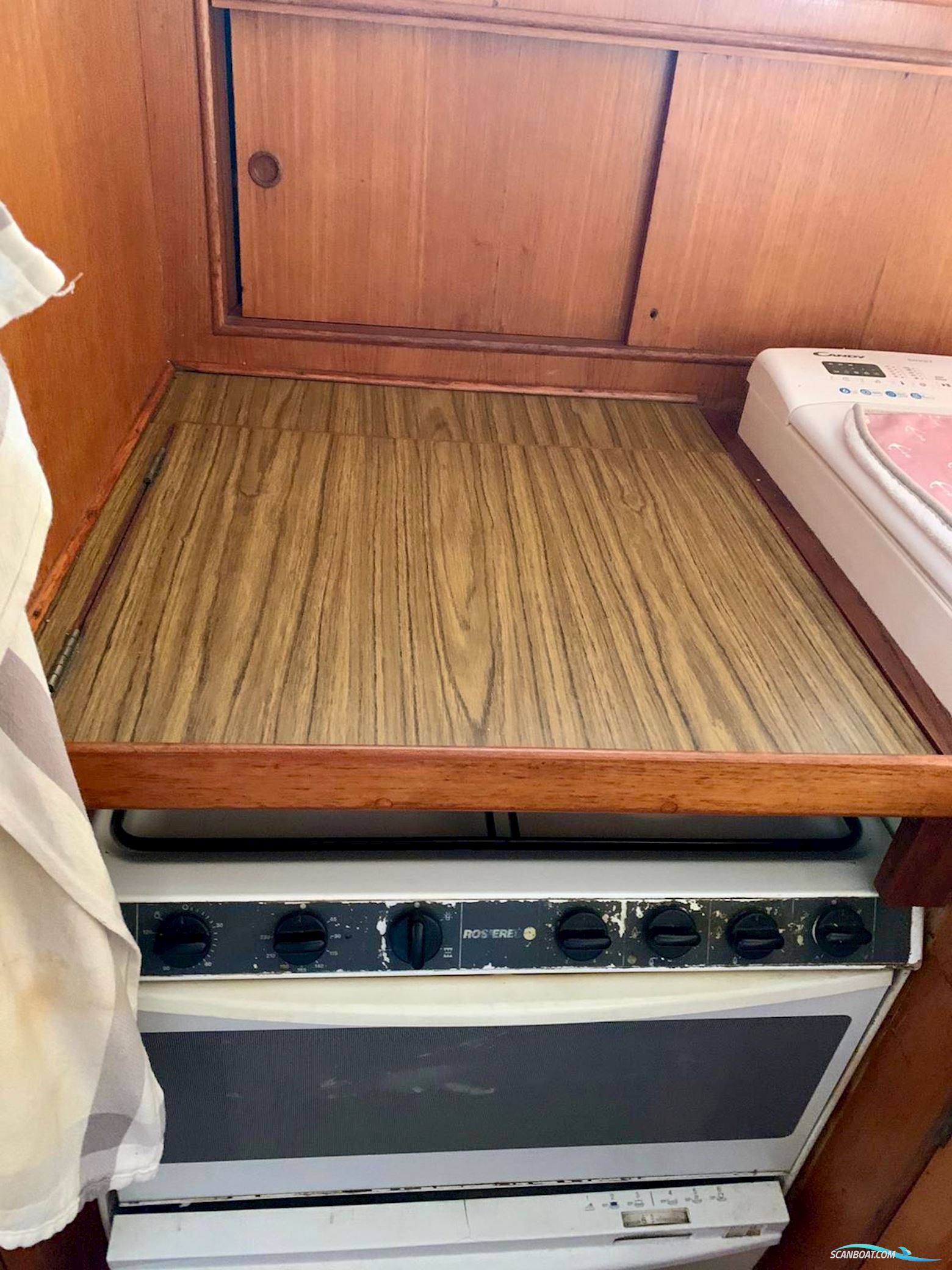 KONG AND HALVERSEN HK ISLAND GYPSY 44