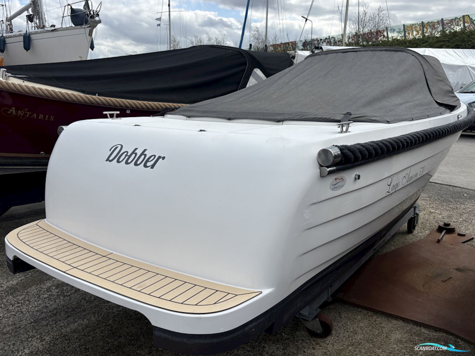 Lago Amore 570 Tender