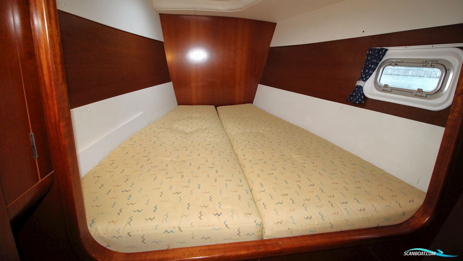 Lagoon 43 Power 3 cabins 