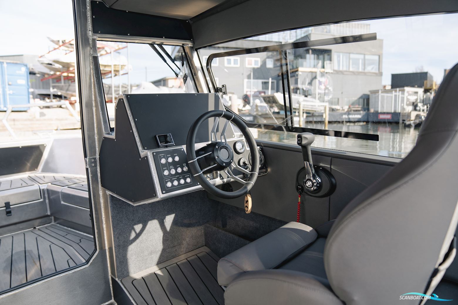 Landx X6 Aluminium Cabin Boat