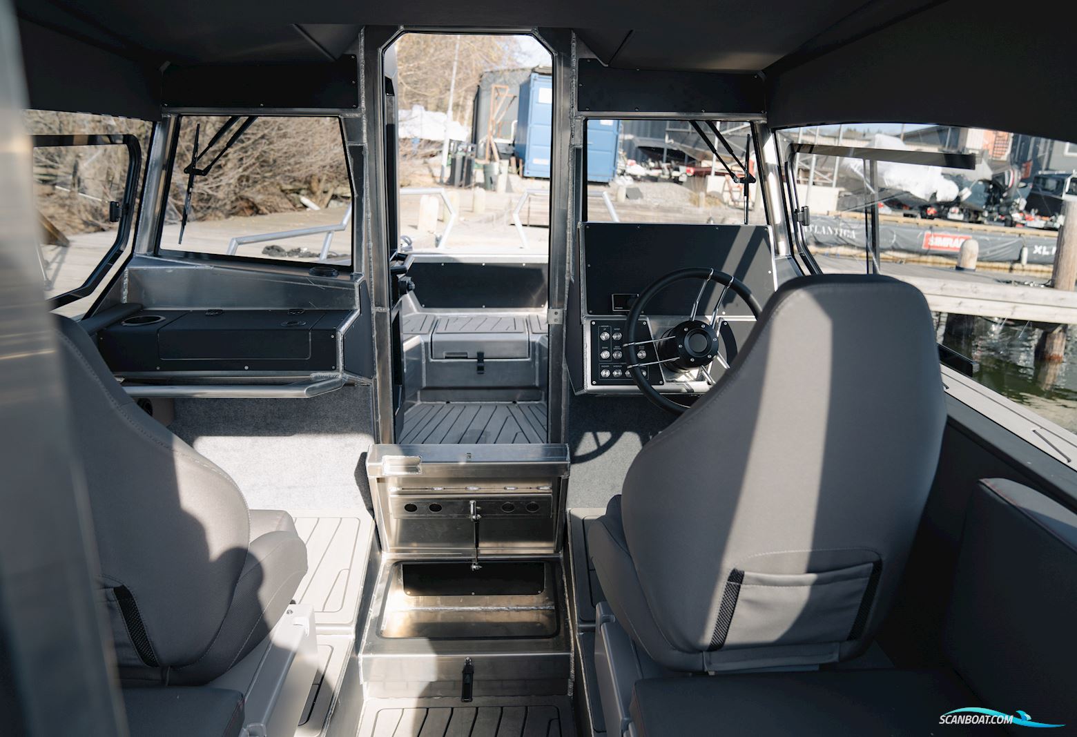 Landx X6 Aluminium Cabin Boat
