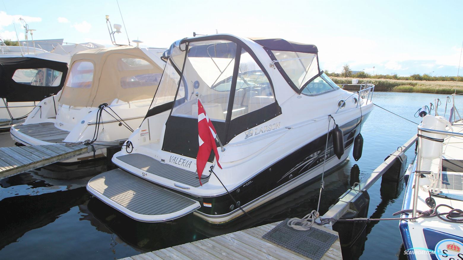 Larson 290 Cabrio Motorboat 2007, with Volvo Penta engine, Denmark