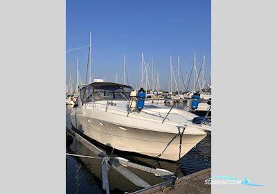 Larson 310 Cabrio Motorboat 1995, with Murcruiser 6,2 engine, Sweden