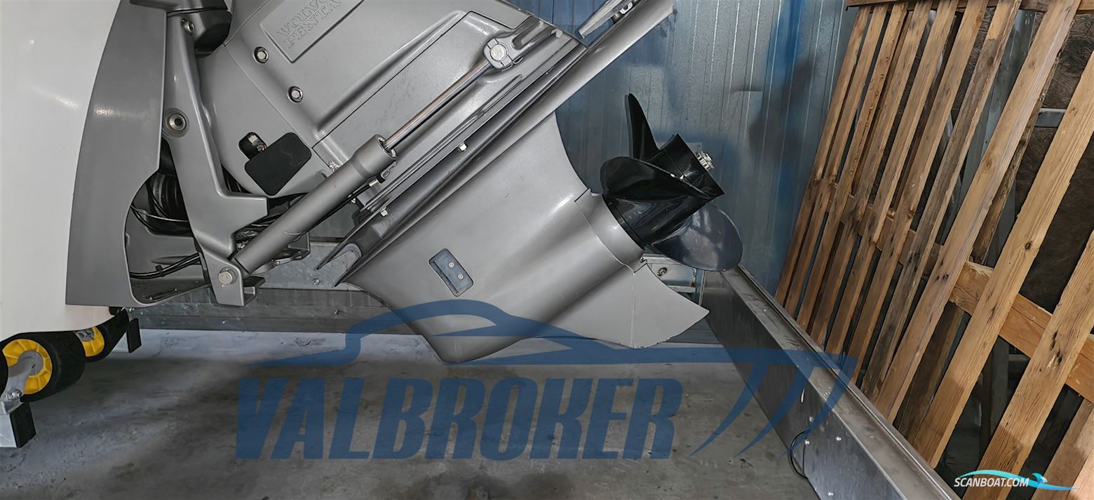 Larson Boats 216 Senza