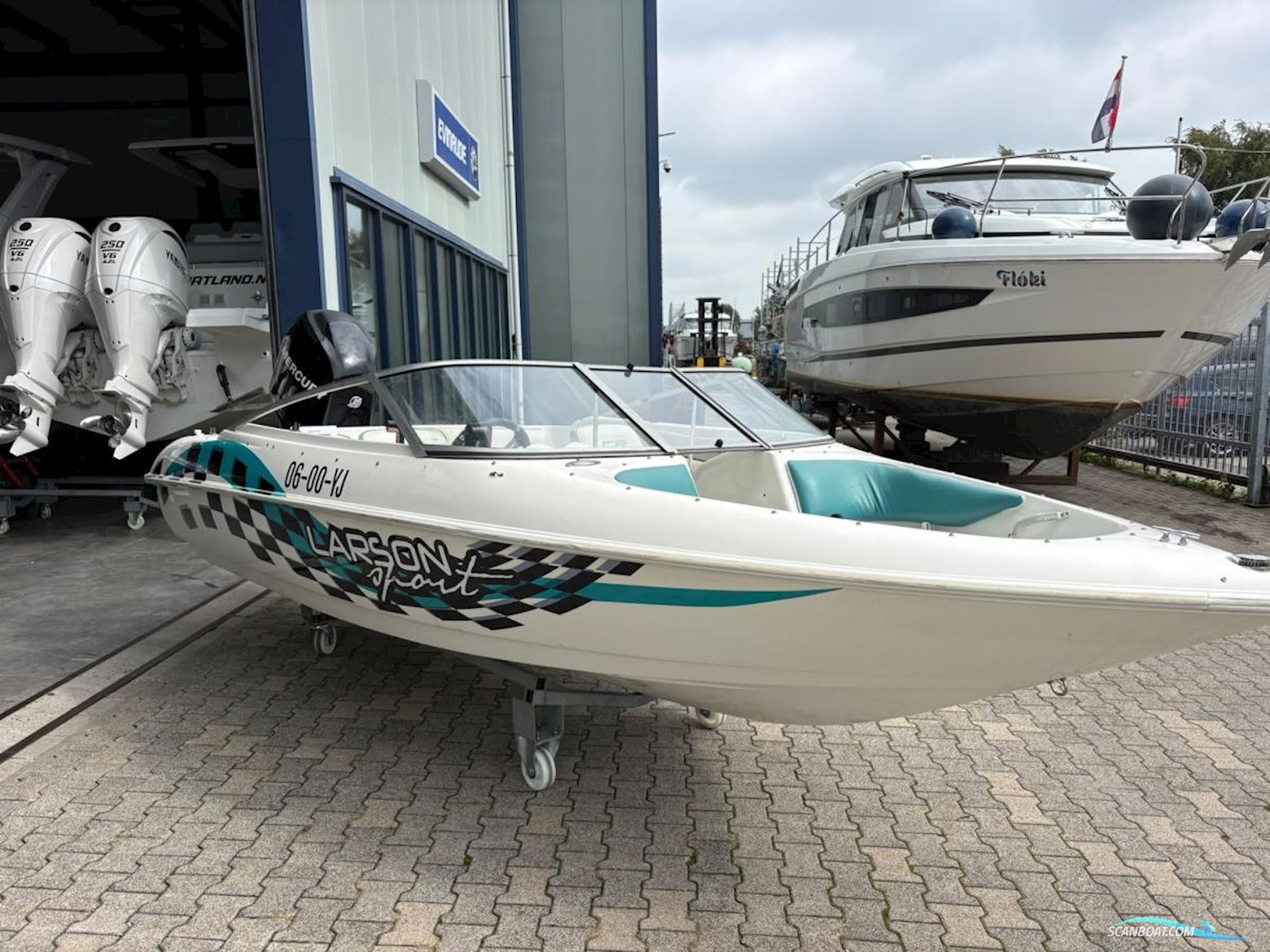 Larson Boats Flyer 166 BR