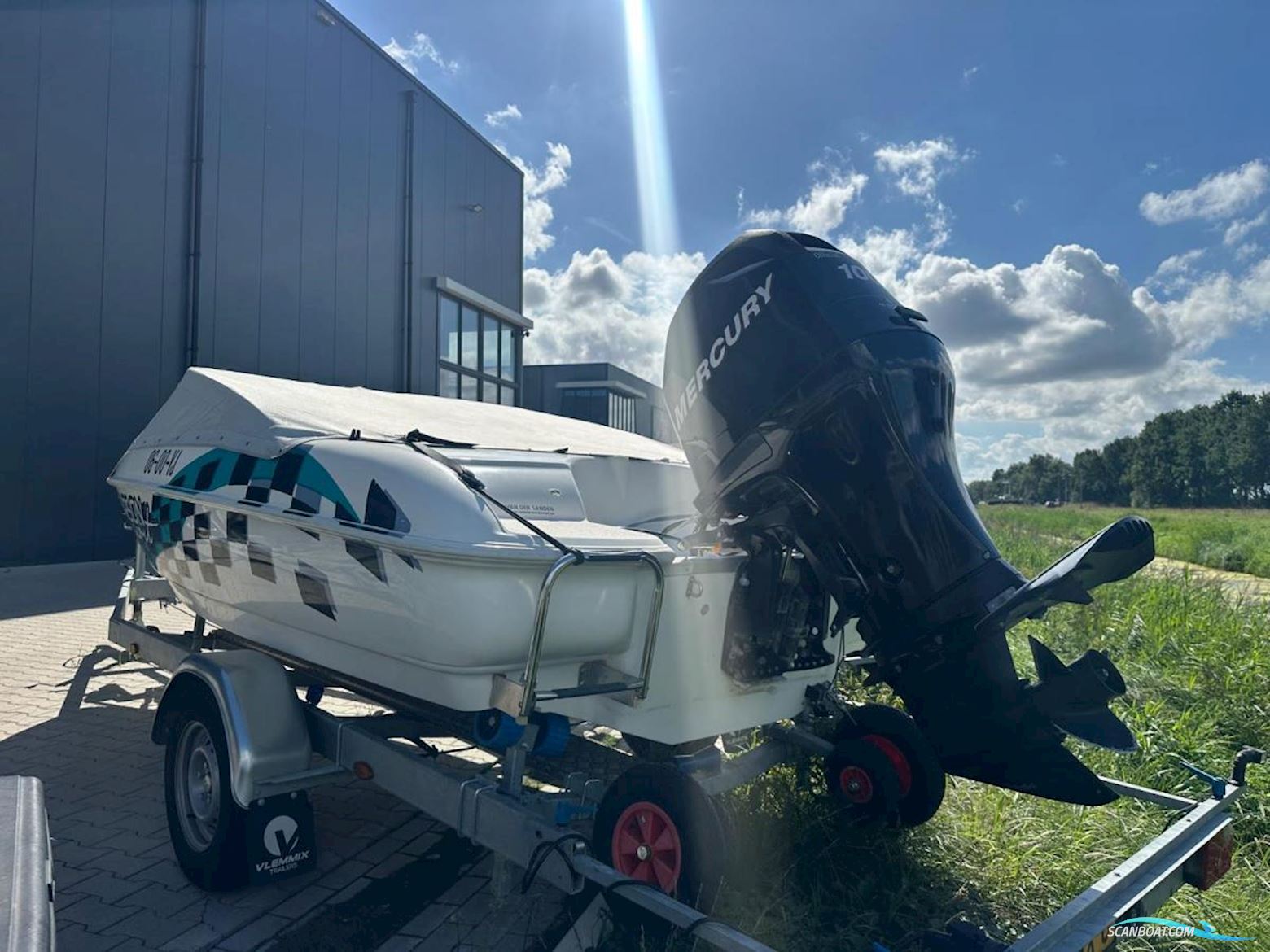 Larson Boats Flyer 166 BR