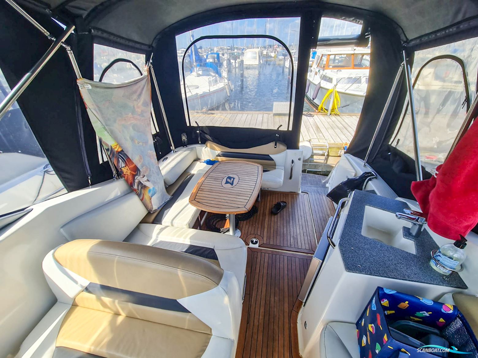 Larson Cabrio 285