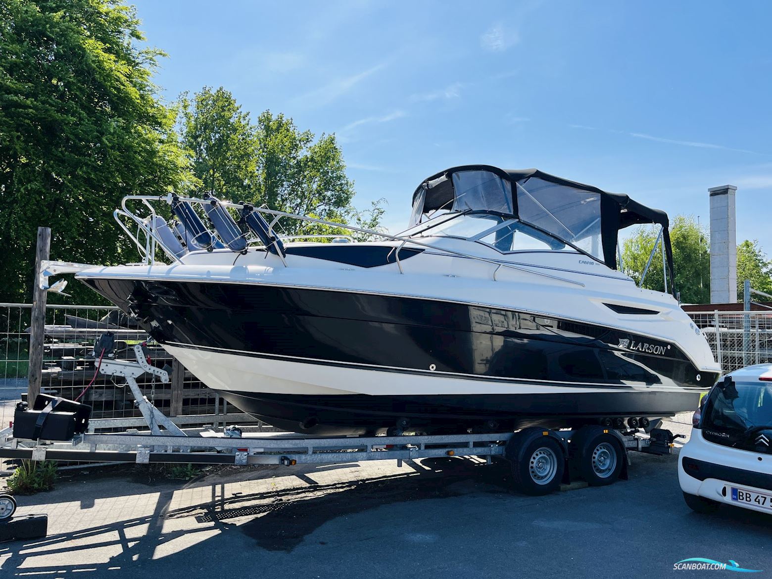 Larson Cabrio 777