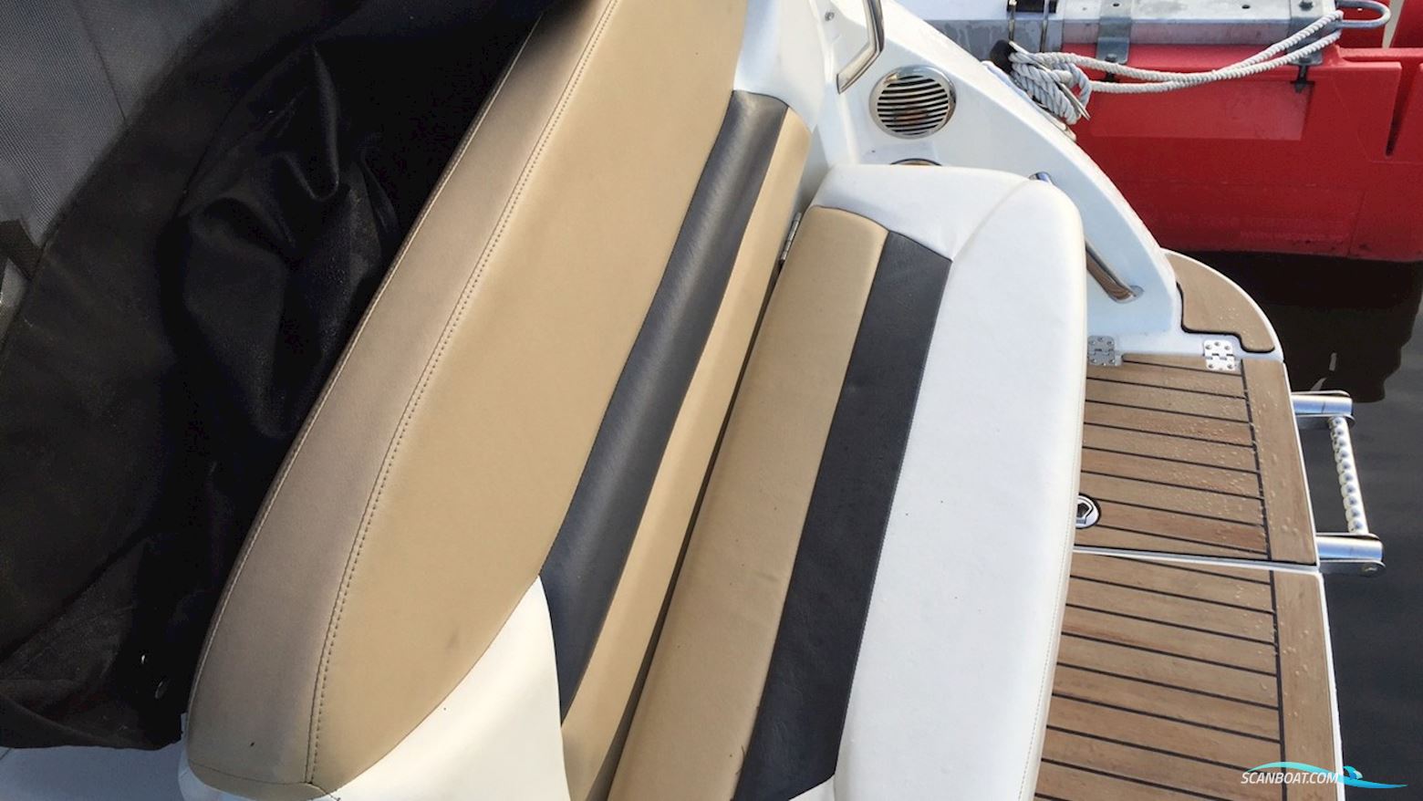Larson Cabrio 777