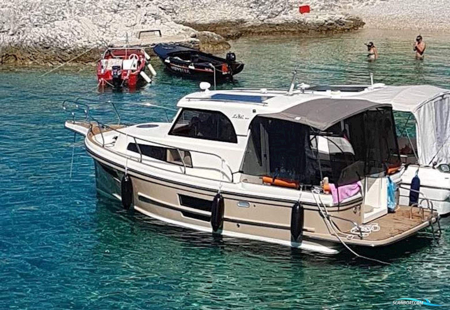 Leidi 800R Motorboat 2018, with Hyundai S270P-ZF63A engine, Croatia