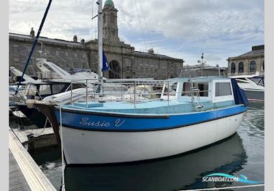 Lifeboat Motorboat 1970, with Daewoo LO34 engine, United Kingdom
