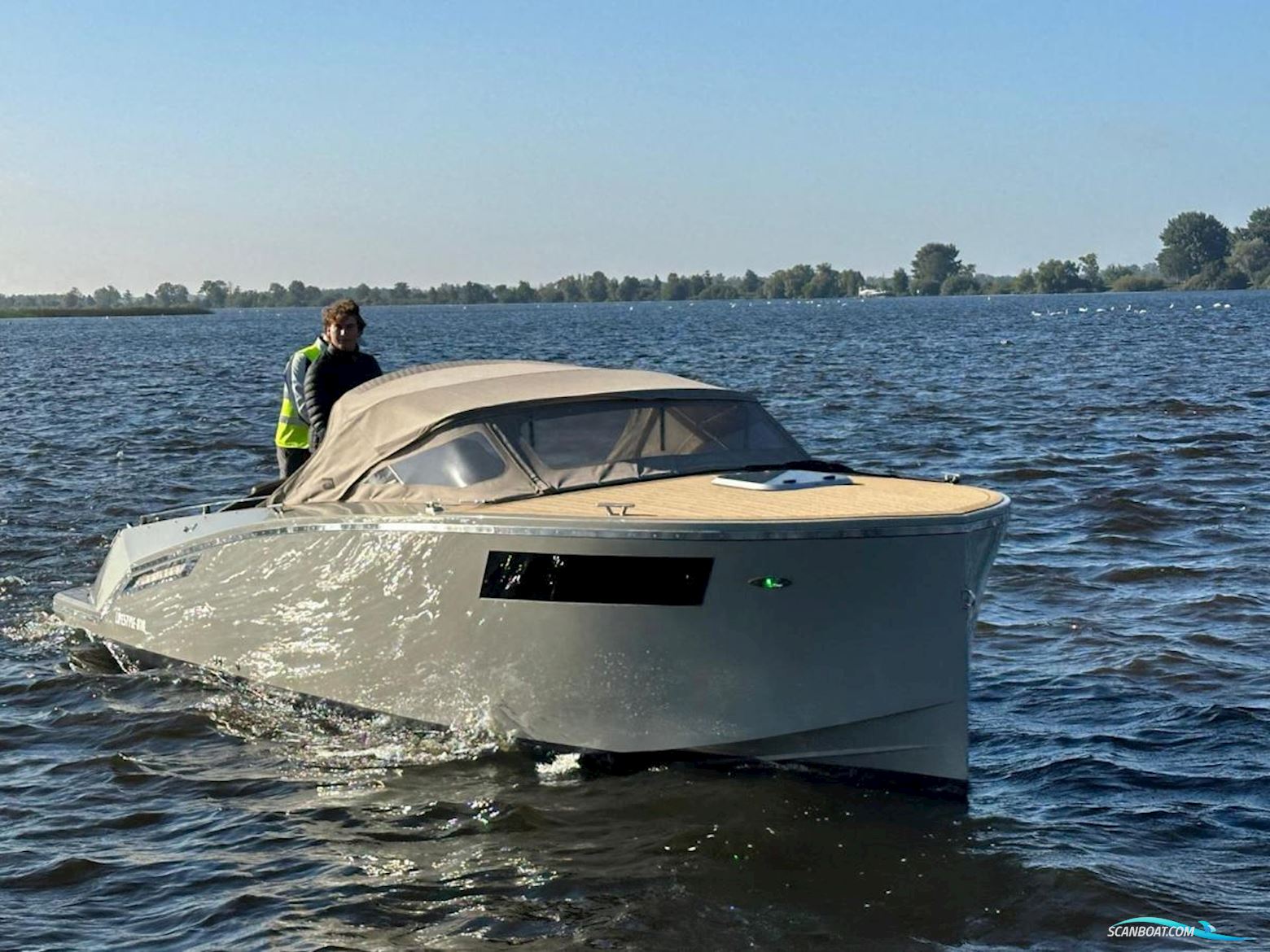 Lifestyle 818 Cabin Life-Style