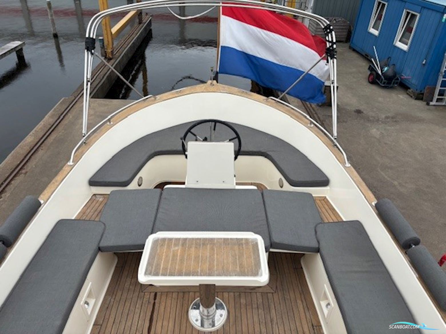 Lifestyle 9.60 Cabin