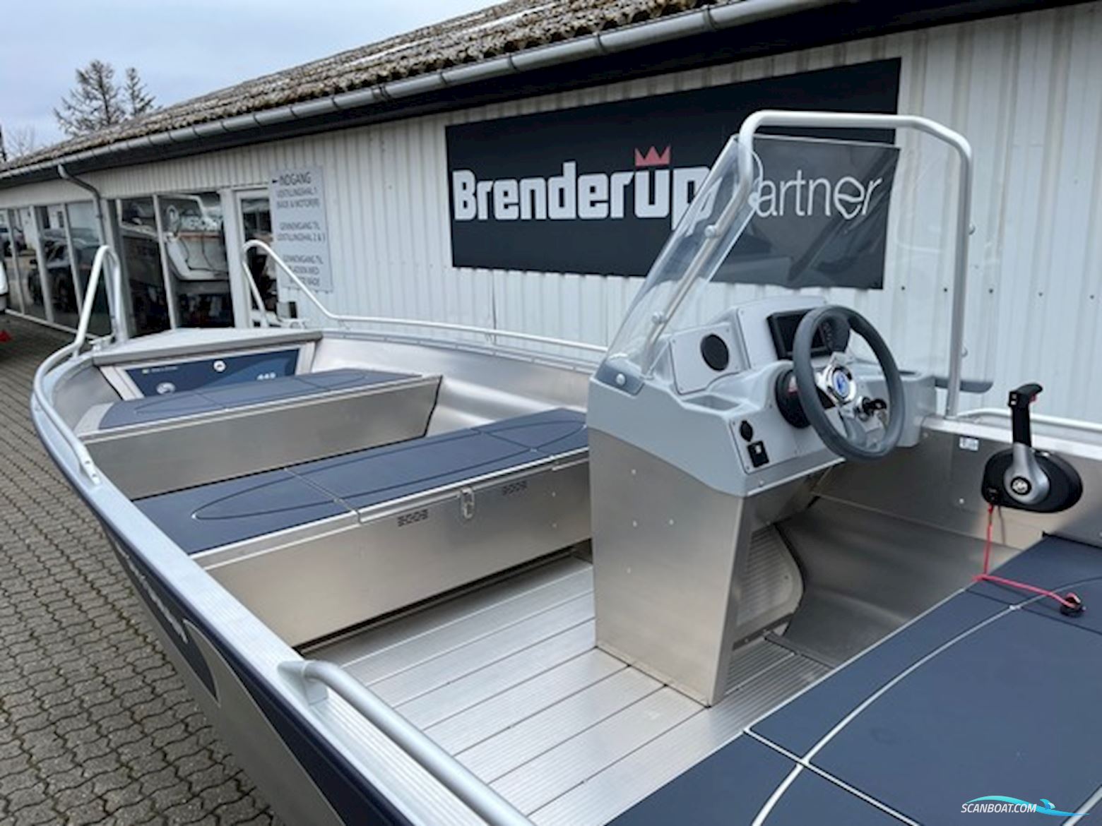 Linder 445 Sportsman Max med Mercury F25 ELPT EFI