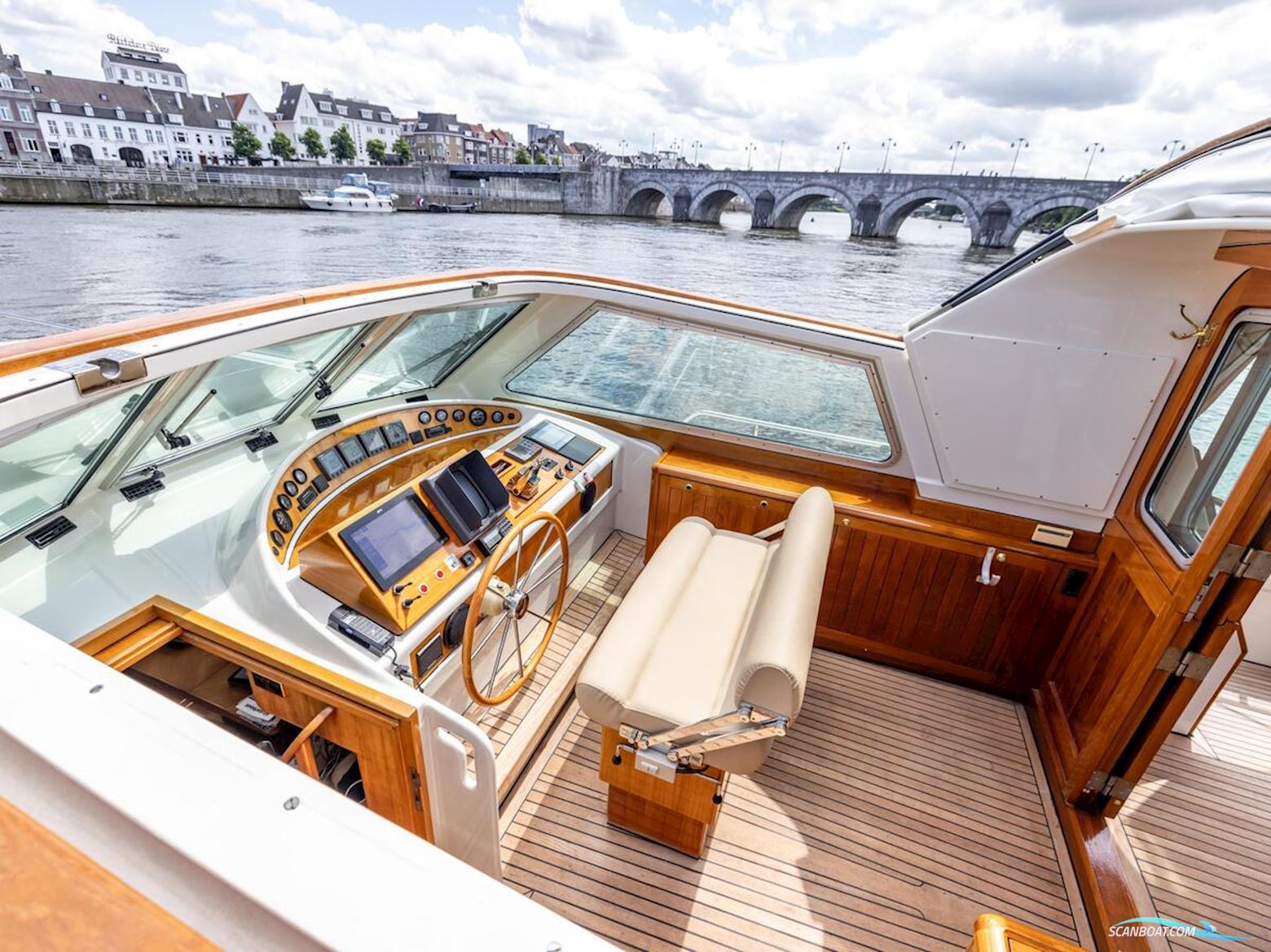 Linssen  Grand Sturdy 500 Variotop