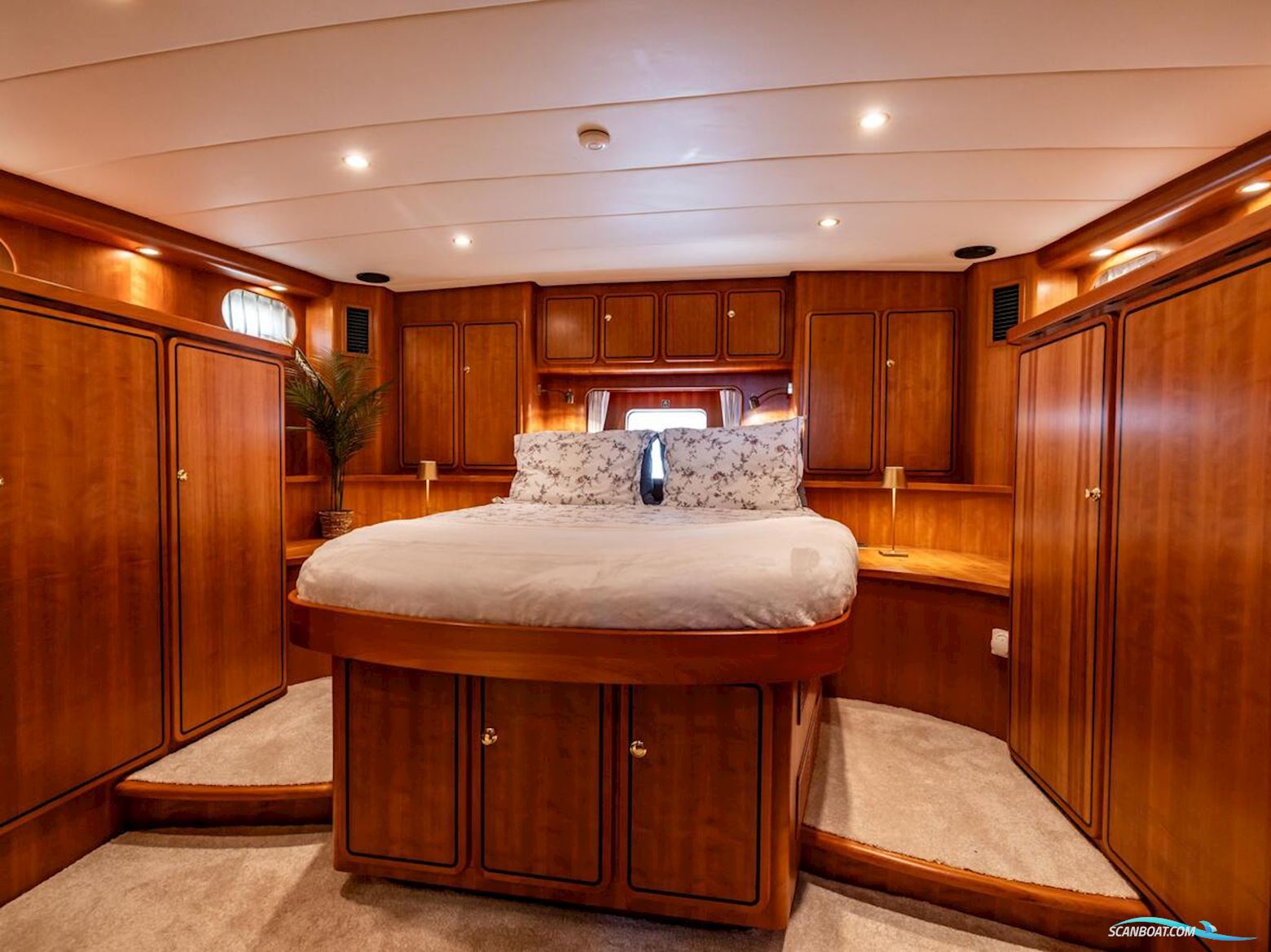 Linssen  Grand Sturdy 500 Variotop