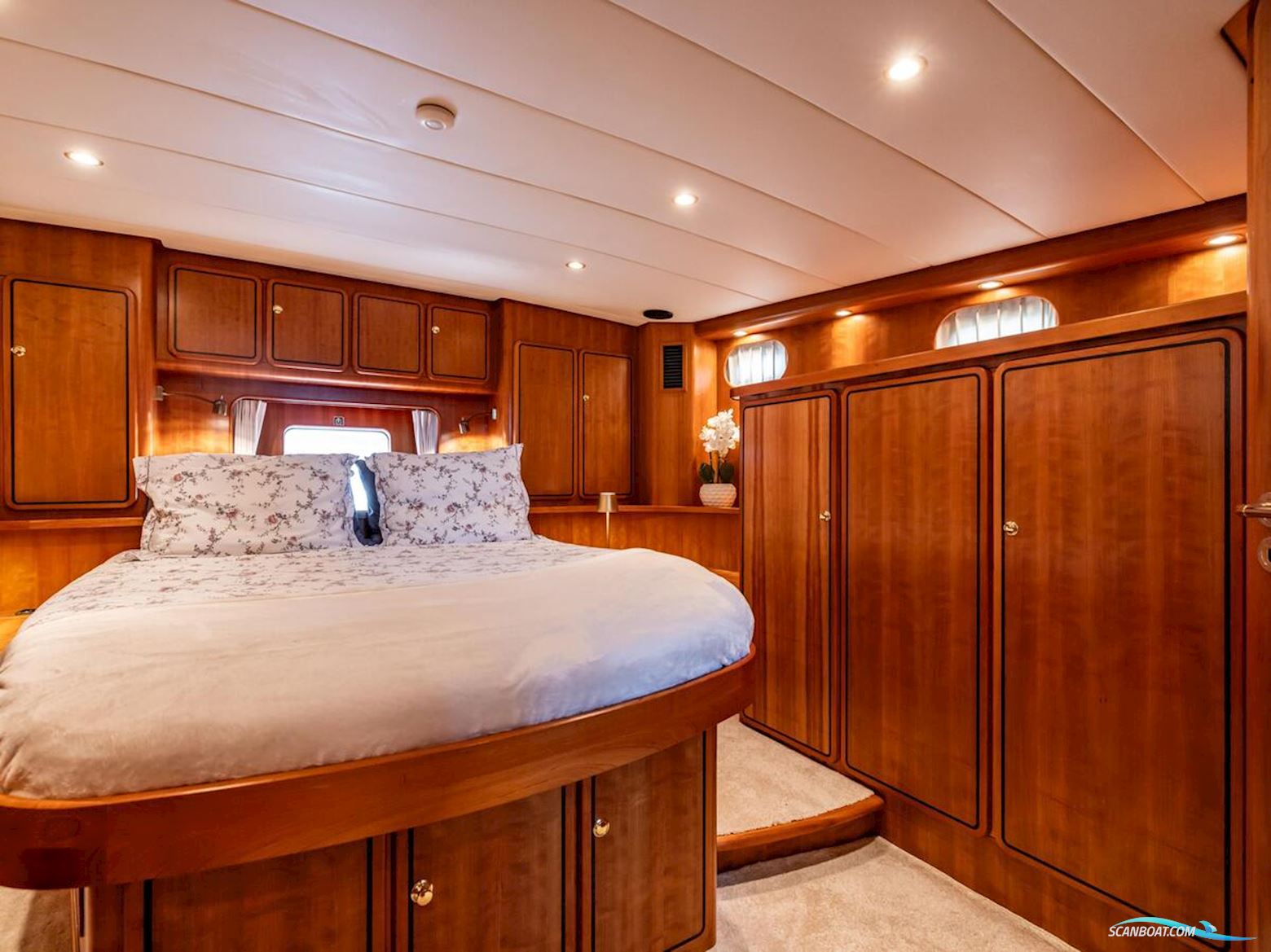 Linssen  Grand Sturdy 500 Variotop