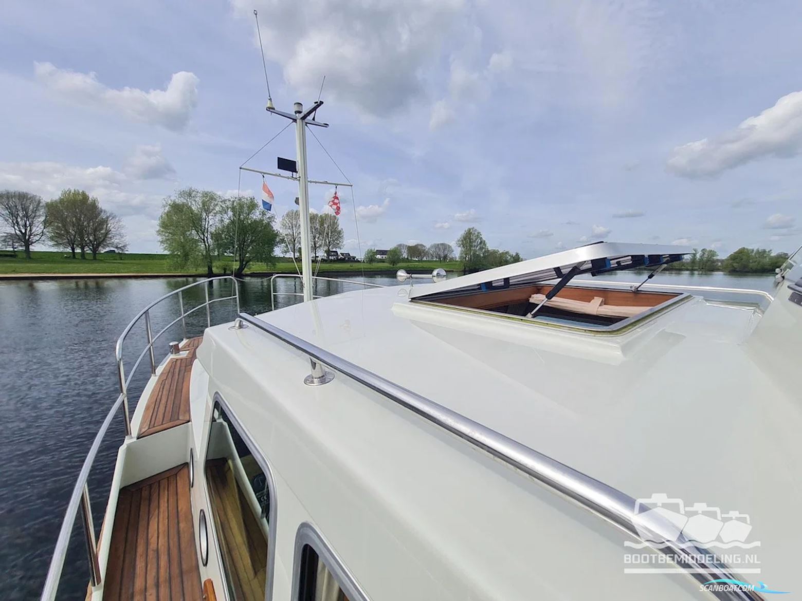 Linssen Dutch Sturdy 320 AC Royal