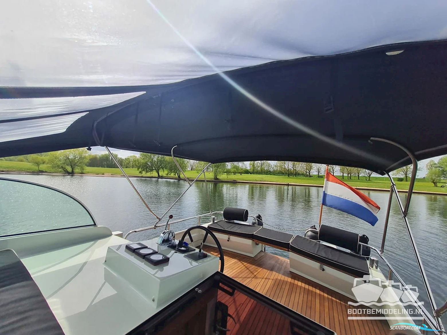 Linssen Dutch Sturdy 320 AC Royal