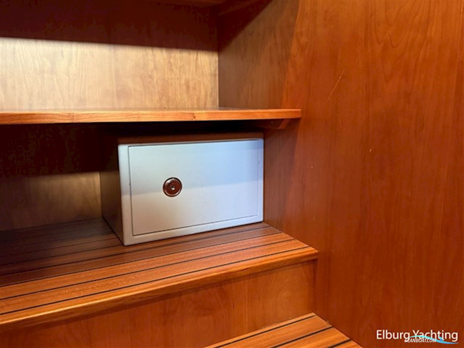 Linssen Grand Sturdy - 43.9 AC 