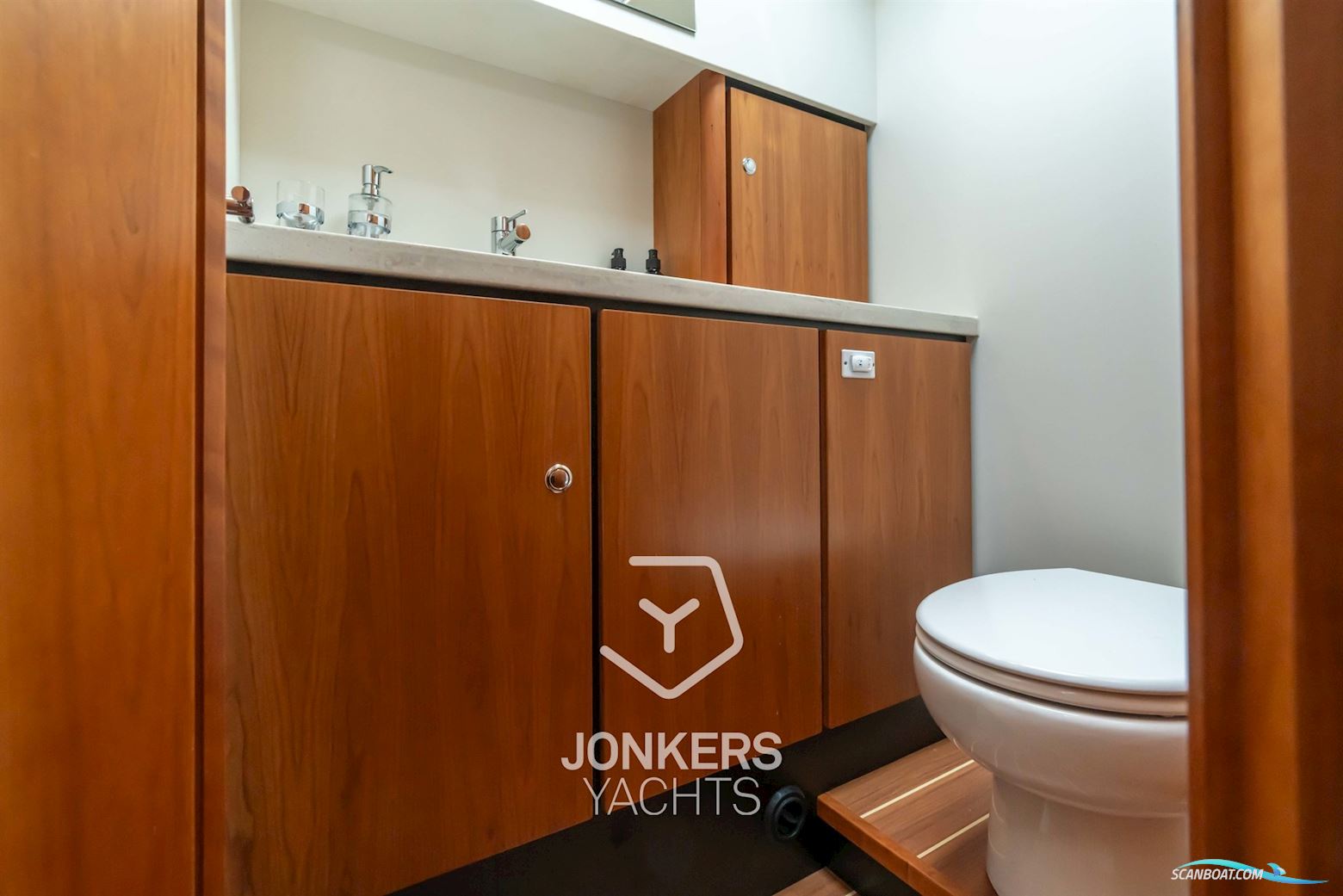 Linssen Grand Sturdy 40.0 AC