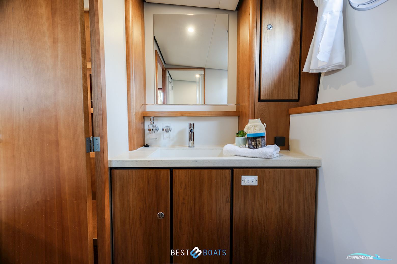 Linssen Grand Sturdy 40.0 AC