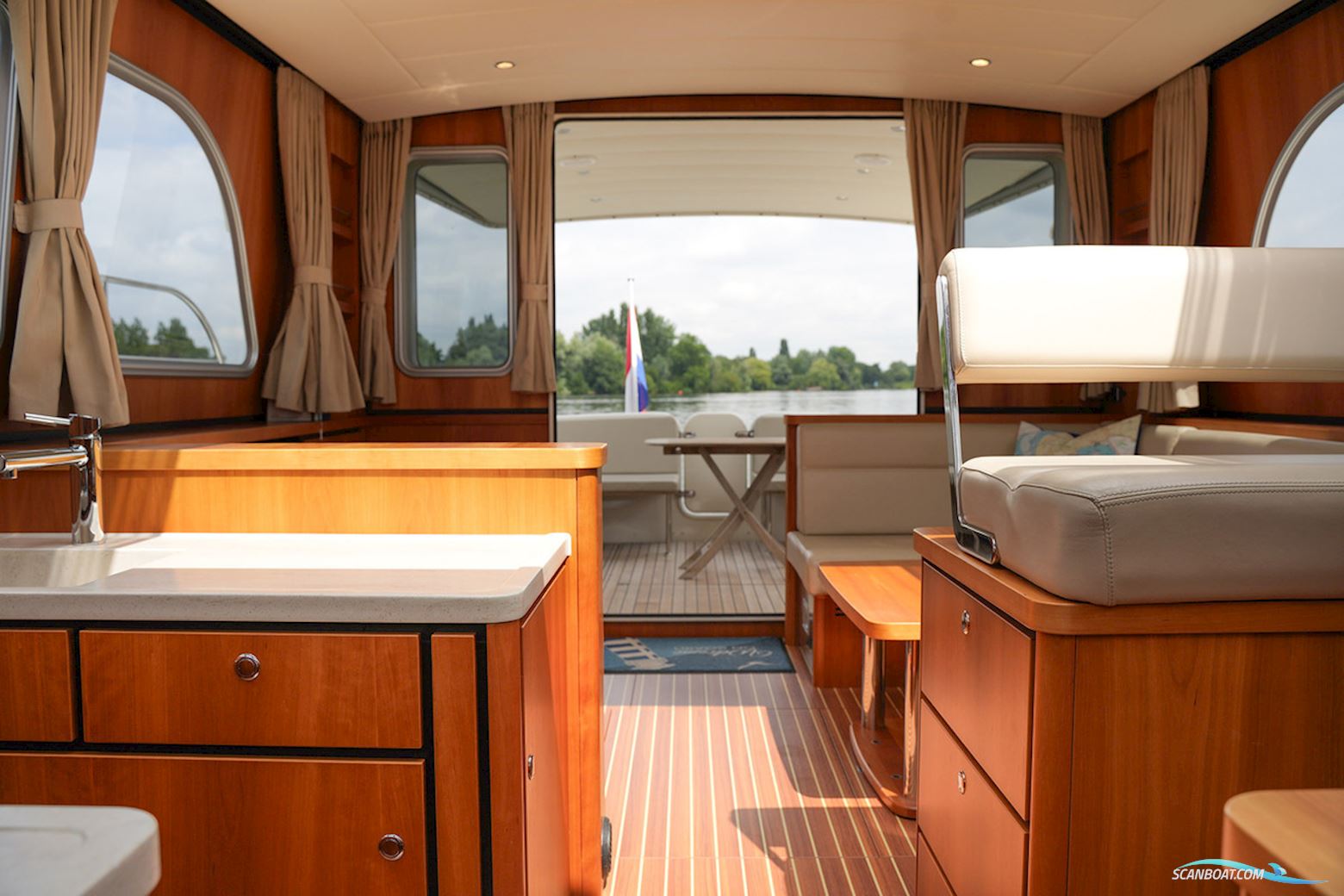 Linssen Grand Sturdy 40.0 sedan