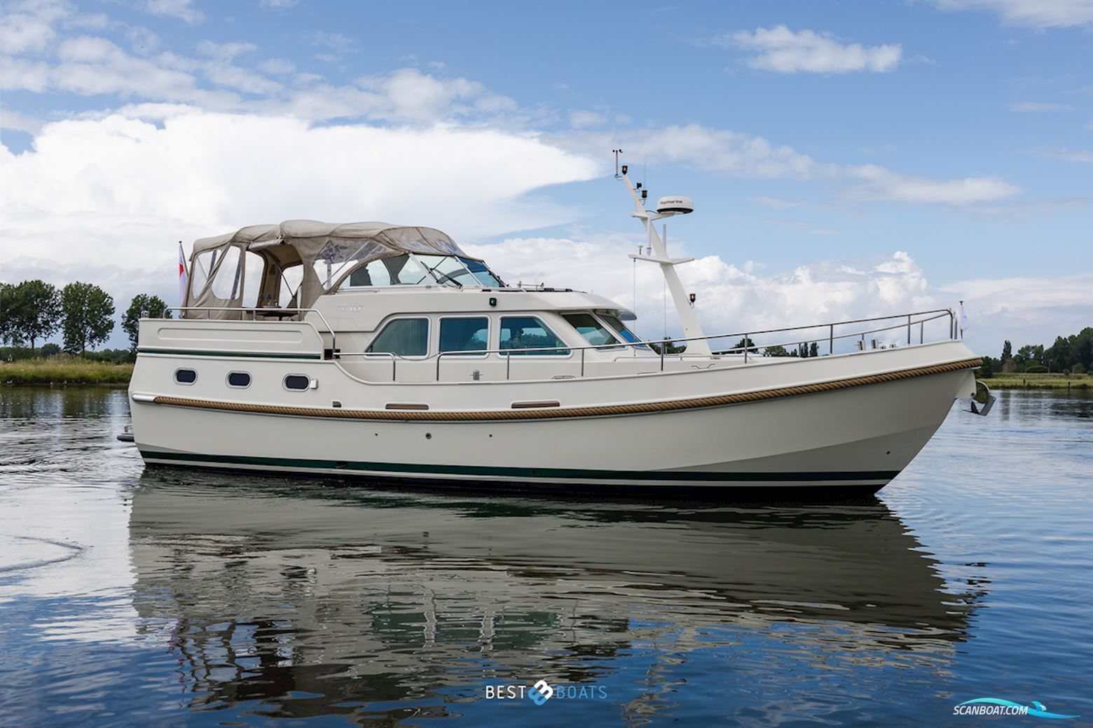 Linssen Grand Sturdy 430 AC Mark II Motorboat 2007, with Vetus Deutz is Een Betrouwbare Combinatie Van Twee Bekende Merken in de Maritieme Wereld: Vetus, Gespecialiseerd in Scheepsmotoren en -Onderdelen, en engine, The Netherlands
