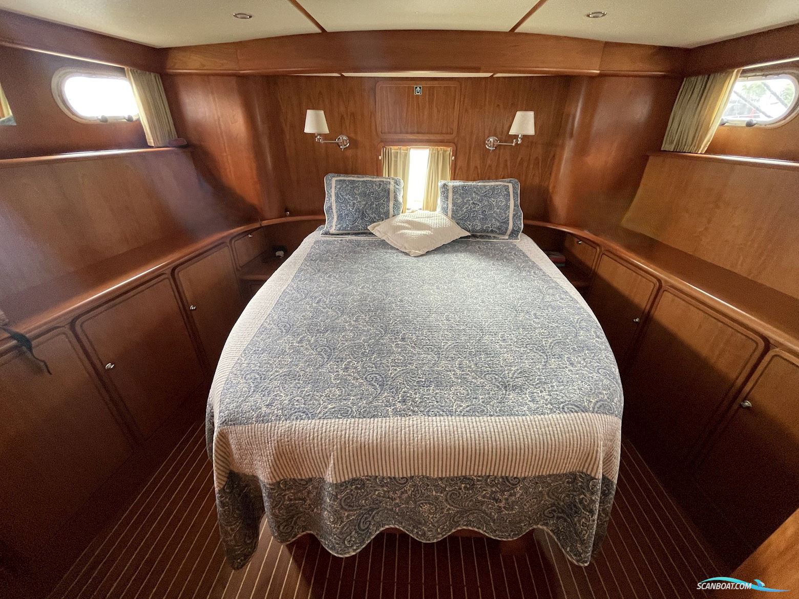 Linssen Grand Sturdy 430 AC Mkii Twin Met Stabilizers