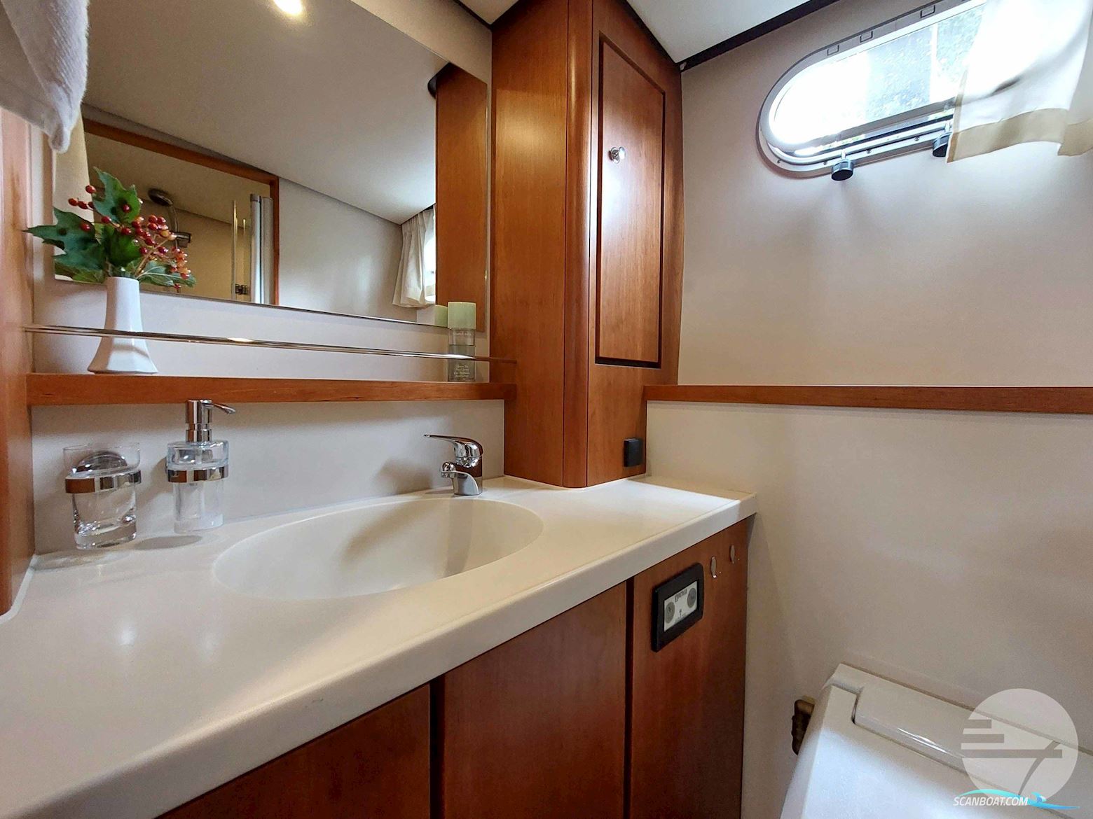 Linssen Grand Sturdy 43.9 AC