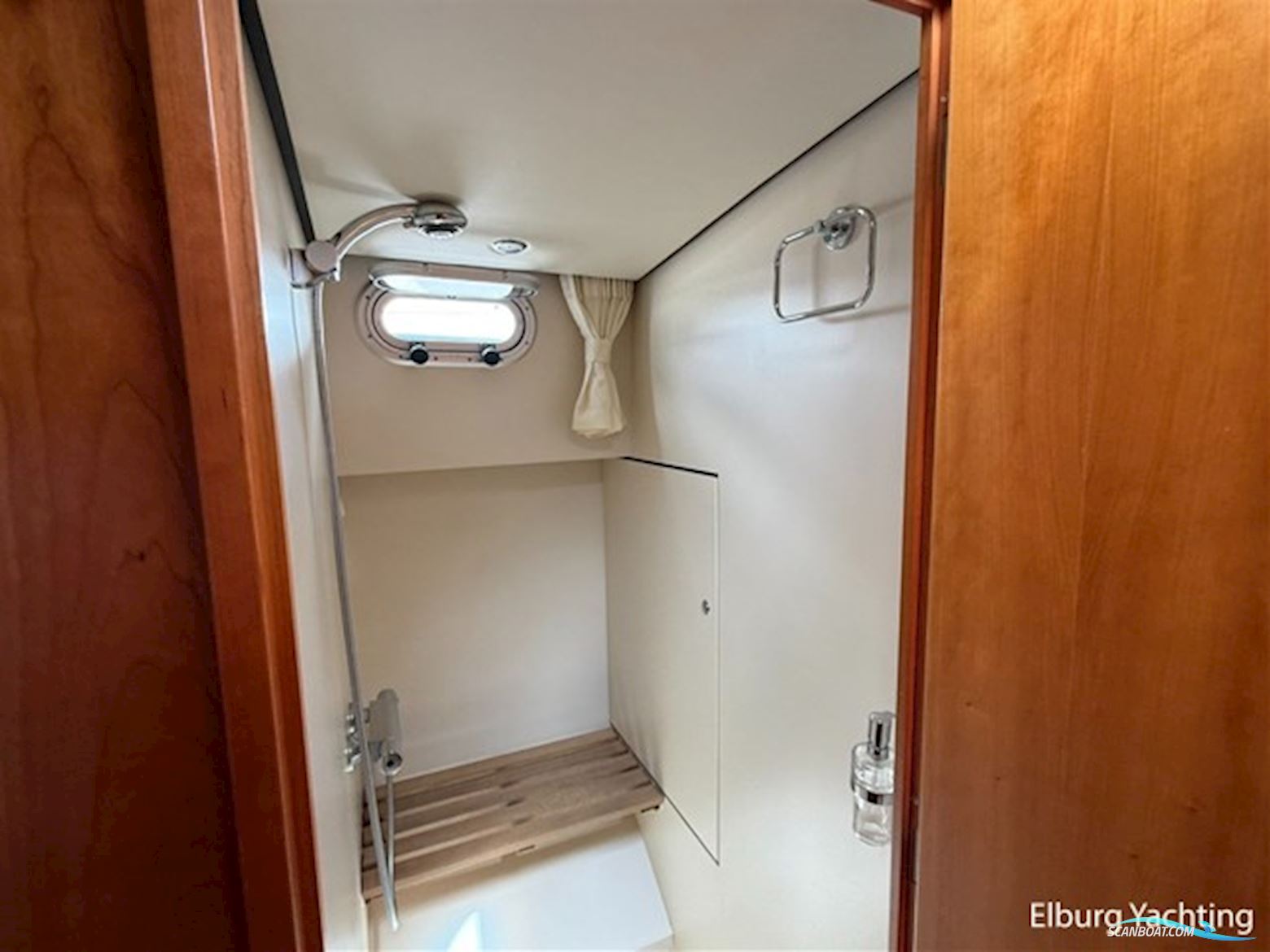 Linssen Grand Sturdy 43.9 Sedan 