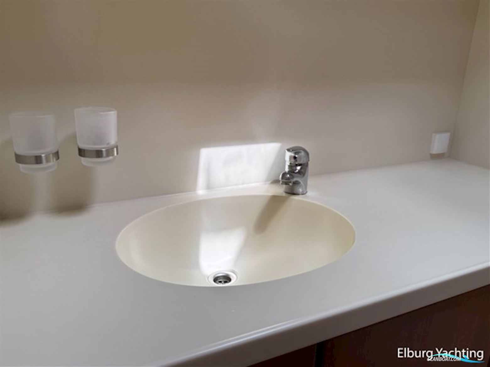 Linssen Grand Sturdy 43.9 Sedan