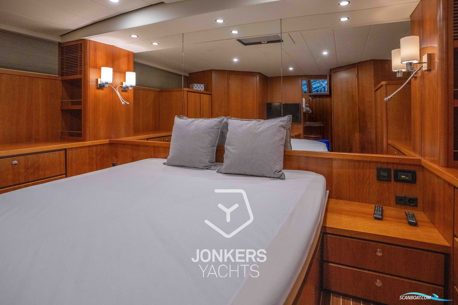 Linssen Grand Sturdy 45.9 AC "Twin"