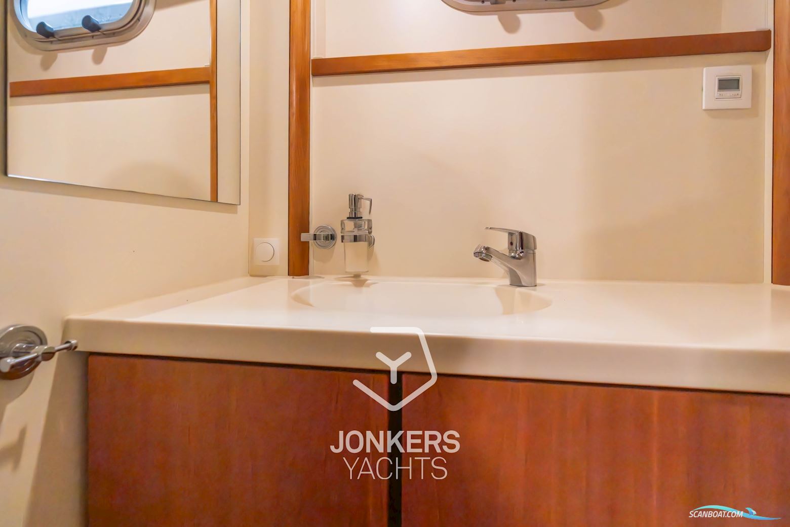 Linssen Grand Sturdy 45.9 AC "Twin"