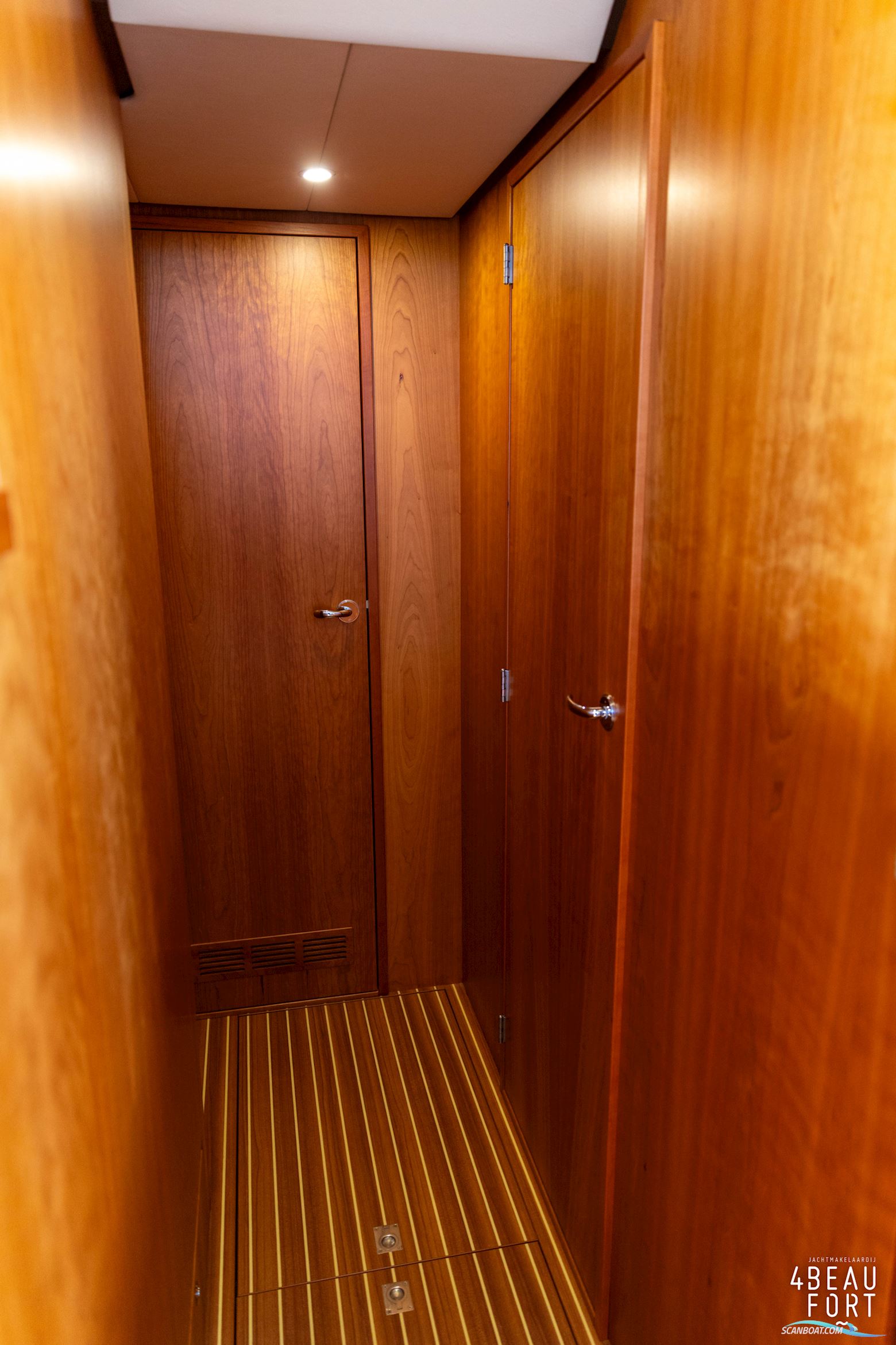 Linssen Grand Sturdy 470 Sedan Wheelhouse Longtop